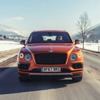 ベントレー ベンテイガ V8に試乗｜Bentley ギャラリー