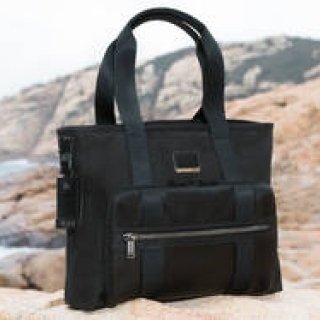 ON/OFF使えるTUMIの日本限定トートがデビュー｜TUMI ギャラリー