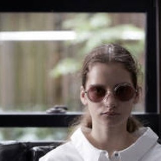 古典的な文様柄をレンズに採用。2018年の春夏コレクション｜YUICHI TOYAMA.　ギャラリー