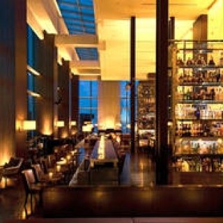 フリーフローを楽しむ。コンラッド東京に「コンラッド・アペロ」が新登場｜CONRAD TOKYO　ギャラリー