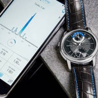 機械式とスマートウオッチのハイブリッドが遂に登場｜FREDERIQUE CONSTANT　ギャラリー