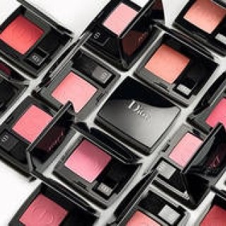 【8/3発売】ディオールからリップスティックのような美発色のチーク誕生｜Dior ギャラリー