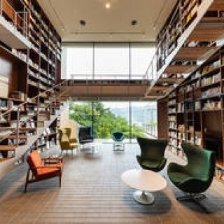 本好き必見！本に囲まれて暮らすように滞在するブックホテル「箱根本箱」｜TRAVEL ギャラリー