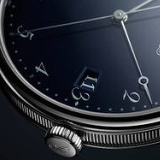 この深みのあるブレゲ・ブルーを、ネオクラシックスタイルへ。「クラシック 5177」｜BREGUET　ギャラリー