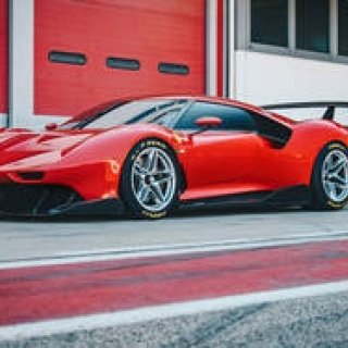 フェラーリが最新のワンオフモデル「P80/C」を初公開｜Ferrari ギャラリー