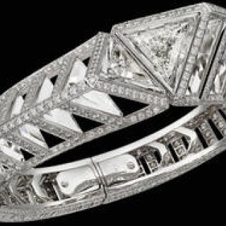 六本木・国立新美術館で『カルティエ、時の結晶』展を開催｜ART ギャラリー