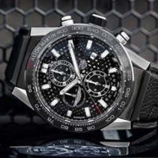 タグ・ホイヤーとアストンマーティンのコラボウオッチが誕生｜TAG HEUER　ギャラリー