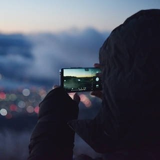 未来を先駆けるスマートフォン｜HUAWEI Mate 20 Pro ギャラリー （1）