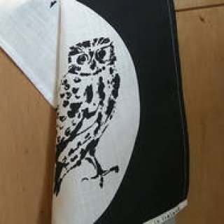 素朴なタッチのイラストにホッとする。リネン100％のティータオル｜twentytwentyone ギャラリー