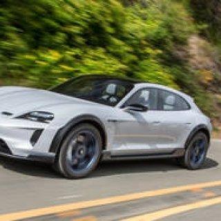 ポルシェ「ミッションE クロスツーリスモ」を市販化｜Porsche ギャラリー