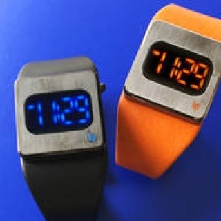 ミッドセンチュリーモダン時代のエポックモデル。「マッハ2000 ダイオード」が復刻｜LIP　ギャラリー