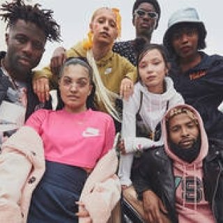 ナイキから、斬新な新コレクション「ナイキ スポーツパック」が登場｜NIKE　ギャラリー