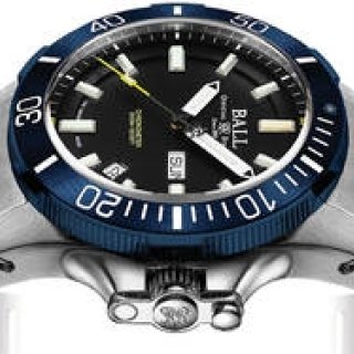 鮮やかなブルーPVDベゼル仕様の「サブマリン ウォーフェア」|BALL WATCH