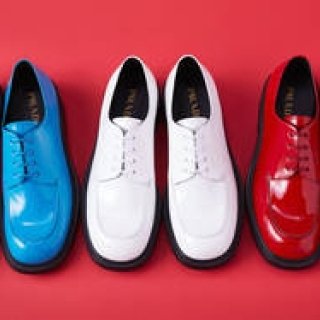 vol.47「個性派サングラス」PRADA｜プラダ ギャラリー