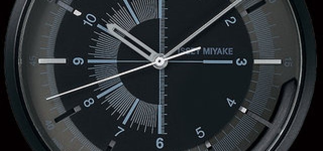 これはまるで光のオブジェ！ 吉岡徳仁デザインのガラスの時計｜ISSEY