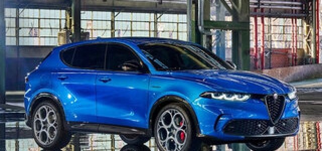 アルファロメオ　パンディオン　1/43 完成品　ベルトーネ　PANDION アルファロメオ パンディオン 1/43 完成品 ベルトーネ PANDION