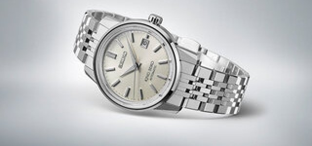 イタリア・デザイン界の巨匠、エットレ・ソットサスとのコラボモデル