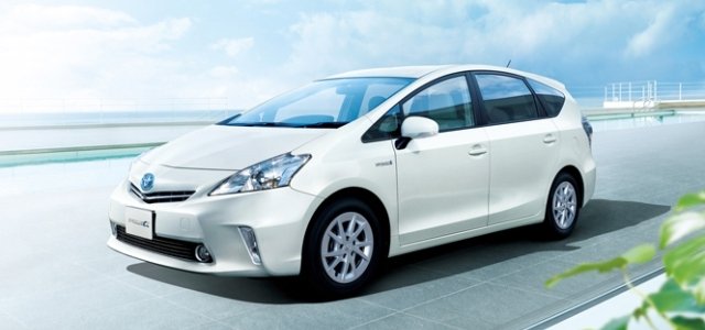 TOYOTA トヨタ Prius プリウス α アルファ 純正 ヘッドライト 左側 トヨタ新型プリウスα GRスポーツ価格や性能・スペック・デザインの