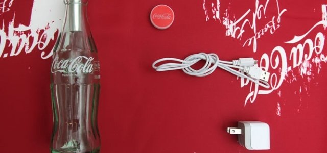 Coca-Cola｜“コンツアーボトル”を再利用した「コカ・コーラ ボトル