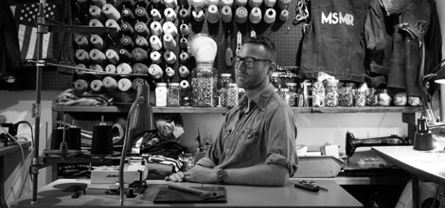 LEVIS VINTAGE CLOTHING 木製看板 LEVIS VINTAGE CLOTHING 木製看板 LEVIS VINTAGE CLOTHING 木製看板