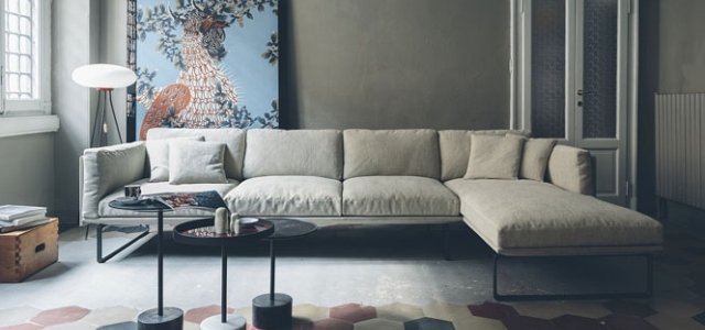 Cassina TOOT ガラスセンターテーブル Cassina新作「8（OTTO）」ソファ