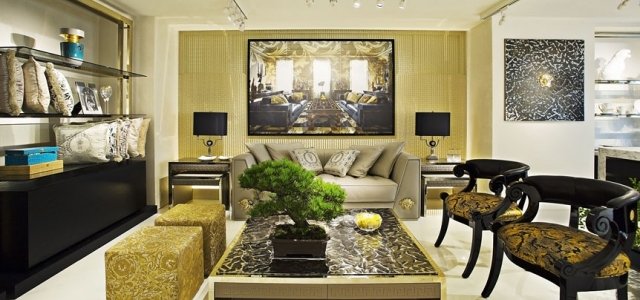 ホームコレクションを展開する「VERSACE HOME 銀座店」オープン