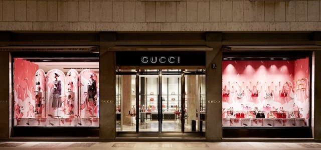 アレッサンドロ・ミケーレによるウィンドウ デザイン｜GUCCI - Web