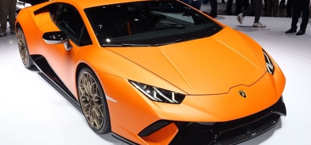 ランボルギーニウラカンペルフォルマンテ（初回特別仕様） トミカ赤箱 34 ランボルギーニウラカンペルフォルマンテ(初回特別仕様