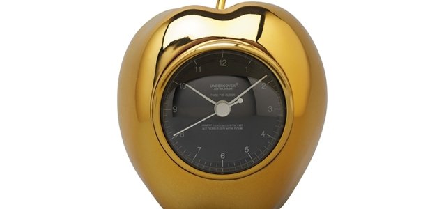 GOLDEN GILAPPLE CLOCK｜MEDICOM TOY - Web Magazine OPENERS(ウェブ