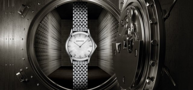 EMPORIO ARMANI｜エンポリオ アルマーニの時計に初のスイスメイド