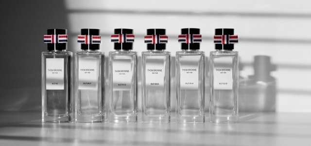 トム ブラウン初のフレグランスが登場｜THOM BROWNE - Web