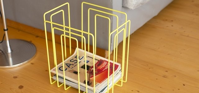 ペーパーコレクター マガジンラック PaperCollector Merlo-T 機能から生まれる無駄のないスイス的なデザインのマガジンラック