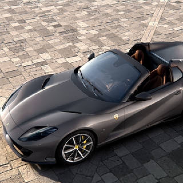 フェラーリが放つV12スパイダー「フェラーリ 812 GTS」がデビュー｜Ferrari