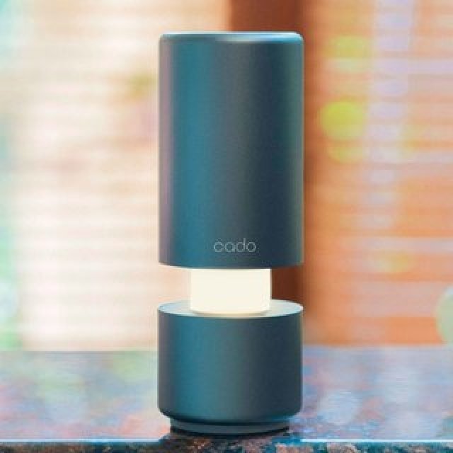 LEDランプ付き本格ポータブル空気清浄機「LEAF Portable」| cado