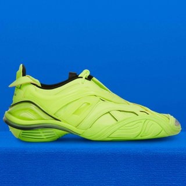 バレンシアガの新作スニーカー「TYREX」が登場｜BALENCIAGA
