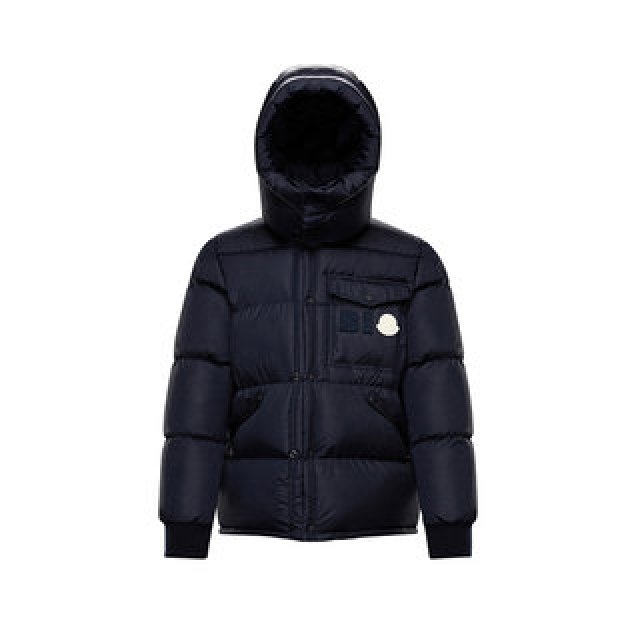 モンクレールから、環境負荷の低い素材を使用したダウンジャケットが登場｜MONCLER