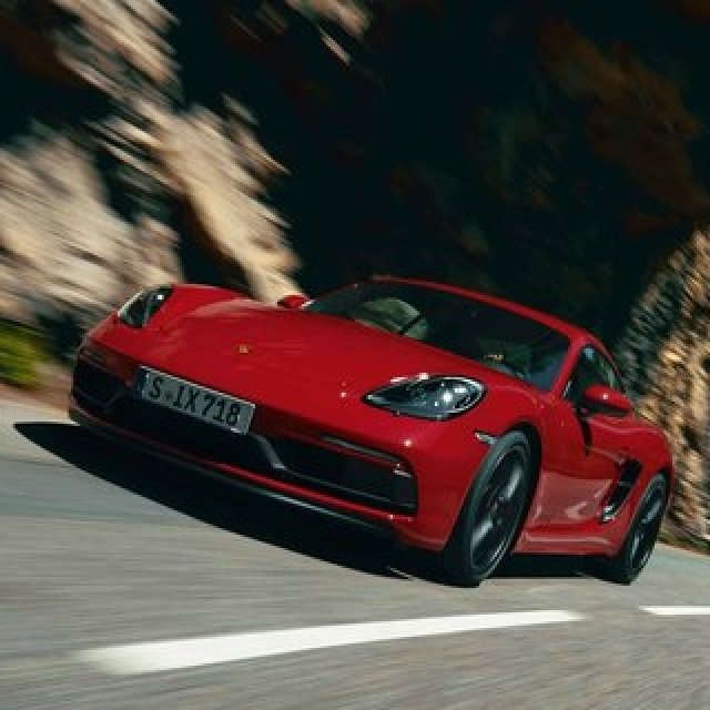 ポルシェ718ボクスター／ケイマンに、ハイスペック&スポーティなGTS4.0を追加｜Porsche