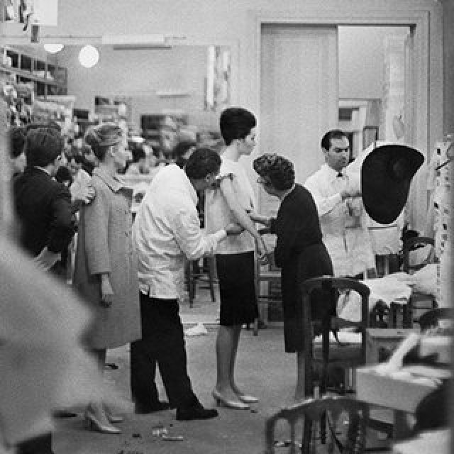 バレンシアガが52年ぶりにオートクチュールコレクション再開｜BALENCIAGA