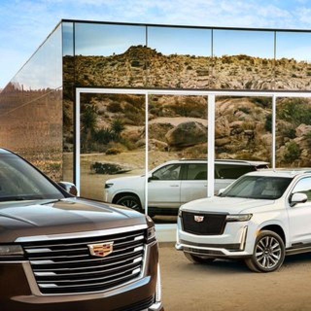 大胆な内外装デザインをまとって登場──キャデラックが新型「エスカレード」を発表｜Cadillac
