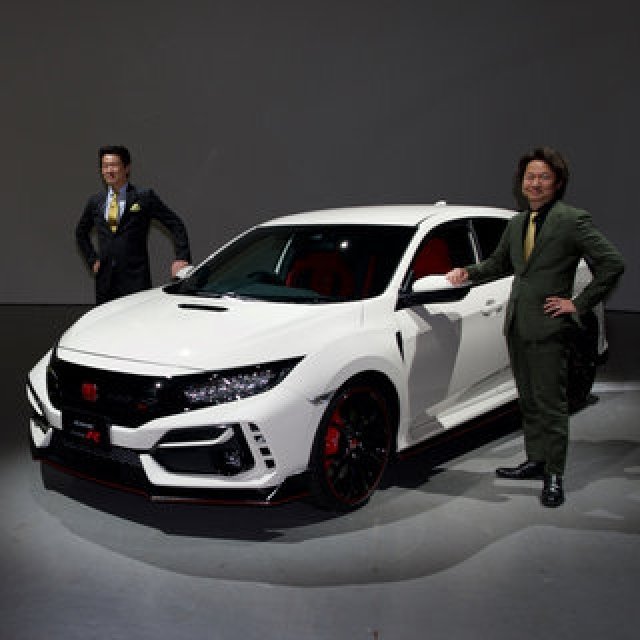 シビック タイプRがマイナーチェンジで戦闘力アップ｜Honda