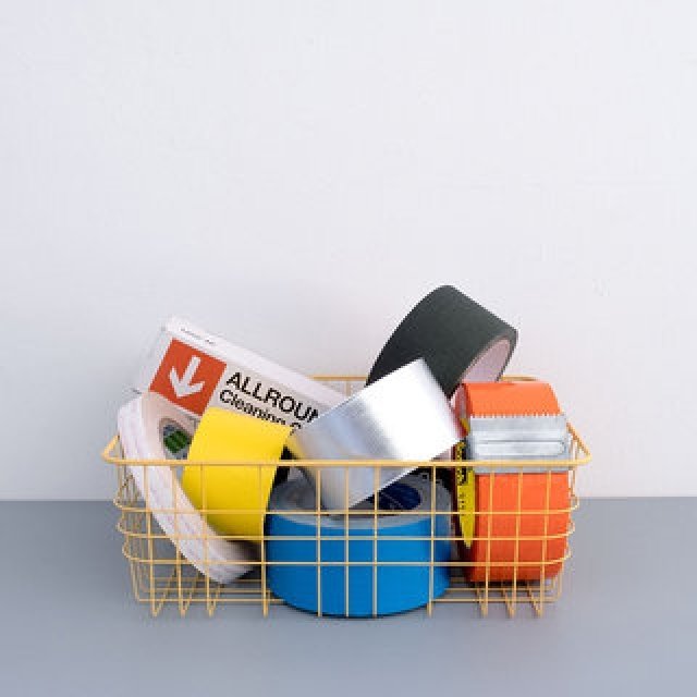 等間隔をずらすことで生じる可愛らしさ。オリジナルのワイヤーバスケット｜MUTE