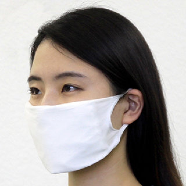 アツギが、タイツ製造の素材と技術を生かした「洗える布マスク」を発売｜ATSUGI