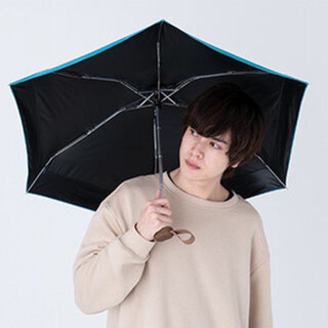 コロナ禍の熱中症対策に。シンプルで使いやすい男性向け日傘シリーズ｜Wpc.™