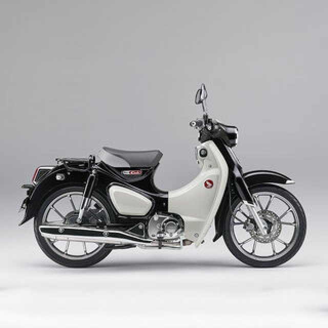 スーパーカブC125にシックな新色が登場｜Honda