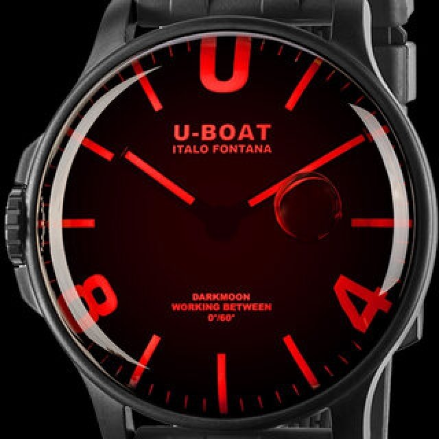 “オイルイマージョン”による深みのあるダイアルが魅力「ダークムーン」｜U-BOAT