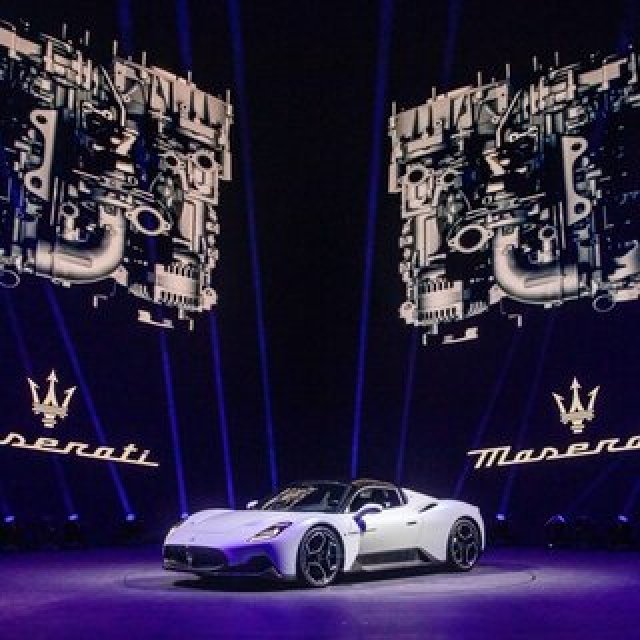 マセラティ、新型スーパースポーツカー「MC20」をワールドプレミア｜Maserati