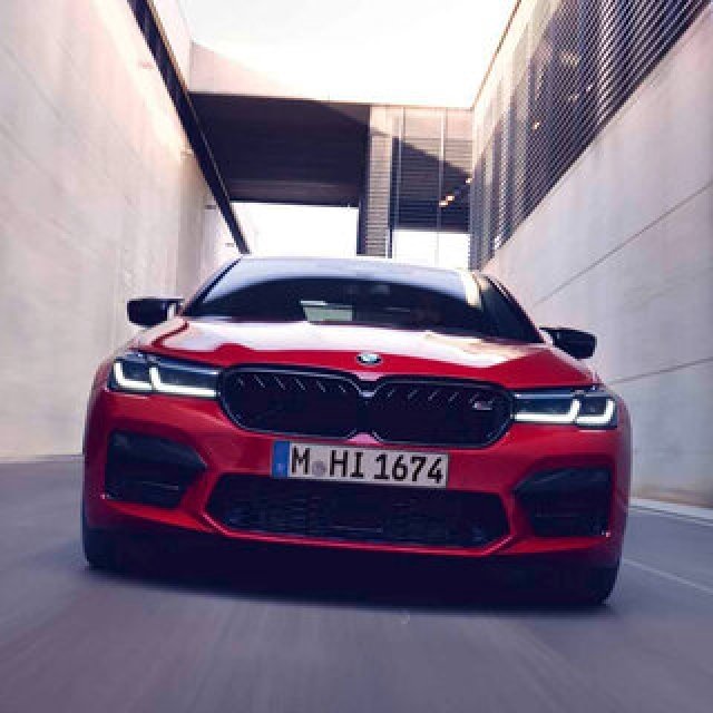 BMW、5シリーズベースの高性能モデル、M5とM550i xDriveを発売｜BMW