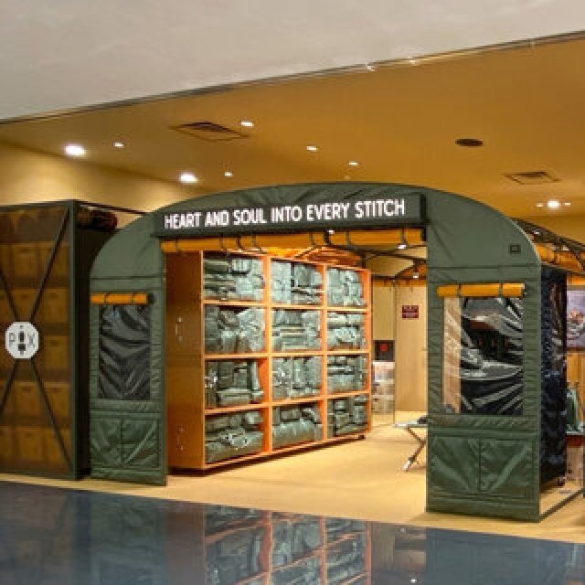 ポーターの代名詞、「タンカー」シリーズをメインに展開するPORTER EXCHANGEが大阪にオープン｜PORTER