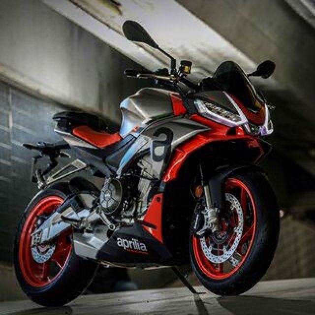 「トゥオーノV4」の直系子孫、660ccエンジンを搭載した「トゥオーノ660」日本上陸|Aprilia