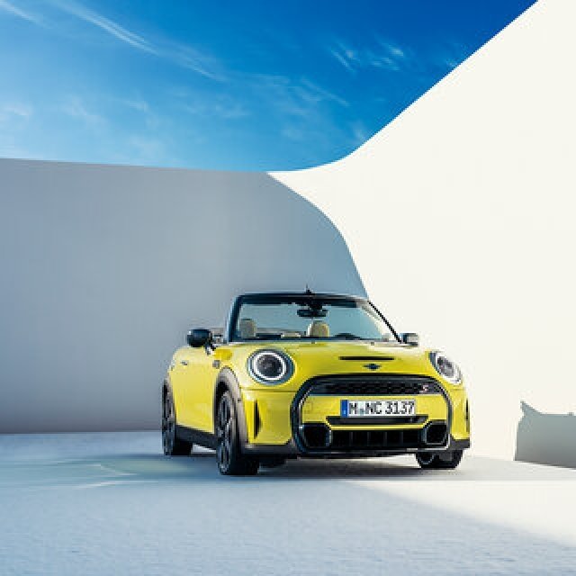 内外装を一新──マイナーチェンジを受けたMINIがデビュー｜MINI